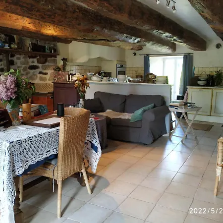 Homestay Au Perche