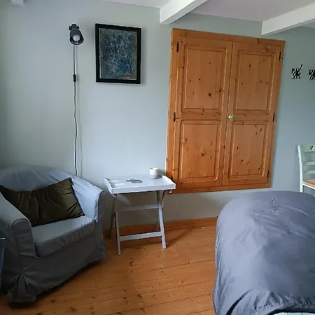 Au Perche בית אירוח