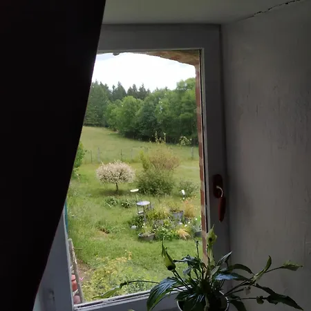 Au Perche בית אירוח