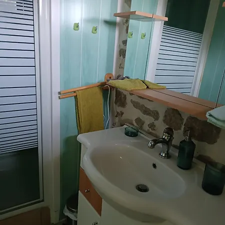 Au Perche בית אירוח *